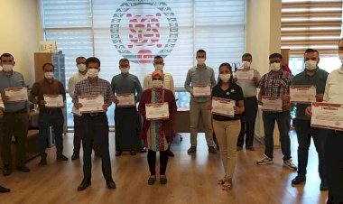 Vali Gül’den Vakıf personeline teşekkür belgesi 