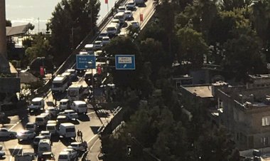 Birecik Köprüsü'nde Zincirleme Kaza: 5 Yaralı