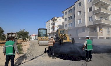 Nizip’te asfalt mesaisi sürüyor