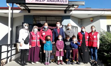 Öğrencilerden İzmir’e yardım eli