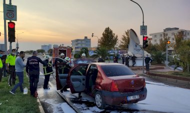Seyir halindeki LPG'li araç alev alev yandı