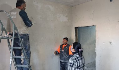 Gönüllerin Muhtarı Emine Polat Gönüllere Taht Kuruyor