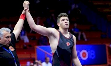 Milli güreşçi Muhammed Hamza Bakır'dan altın madalya