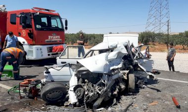 Nizip’te iki araç kafa kafaya çarpıştı: 1 ölü, 1 yaralı