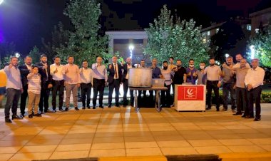 YENİDEN REFAH PARTİSİ NİZİP İLÇE BAŞKANLIĞI AŞURE İKRAMI ETTİ