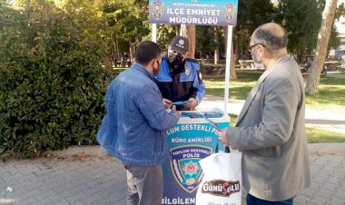 Toplum polisi mobil dolandırıcılığı konusunda bilgilendirdi