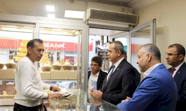 Nizip’te Deva Partisi’nden Esnaf Gezisi