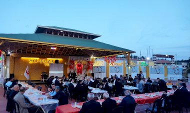 Yeniden Refah Partisi Partilileri ile İftarda Buluştu