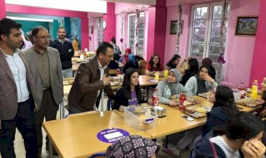 Kaymakam Çağlar, öğrenciler ile iftarda buluştu