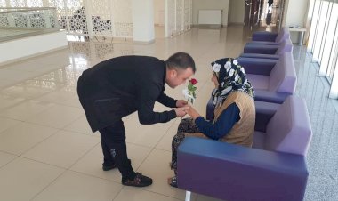 Ak Parti Sosyal Politikalar Başkanlığı Birimlerinden Huzurevi Ziyareti