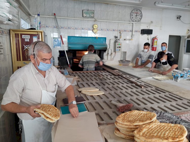 Fırıncılar una sürekli zam yapılmasına tepkili