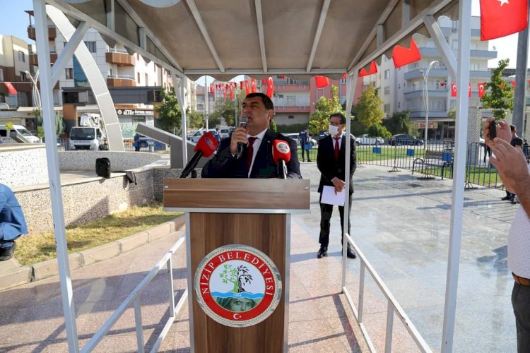 Nizip’te 29 Ekim Cumhuriyet Bayramı düzenlenen törenle kutlandı
