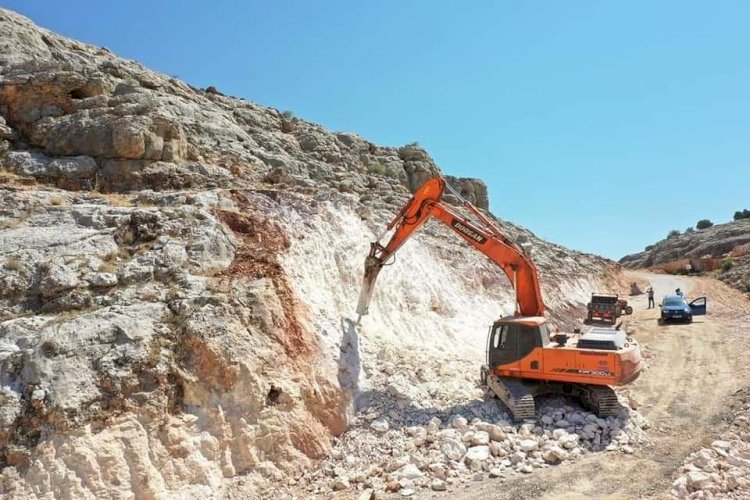 Nizip Belediyesi yeni bağlantı yolları yapmaya devam ediyor