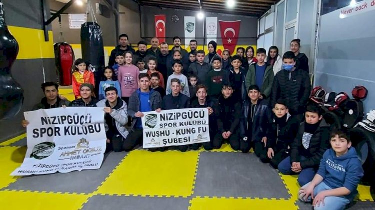 Nizip Gücü Spor Kulübü'nden kandil tatlısı 