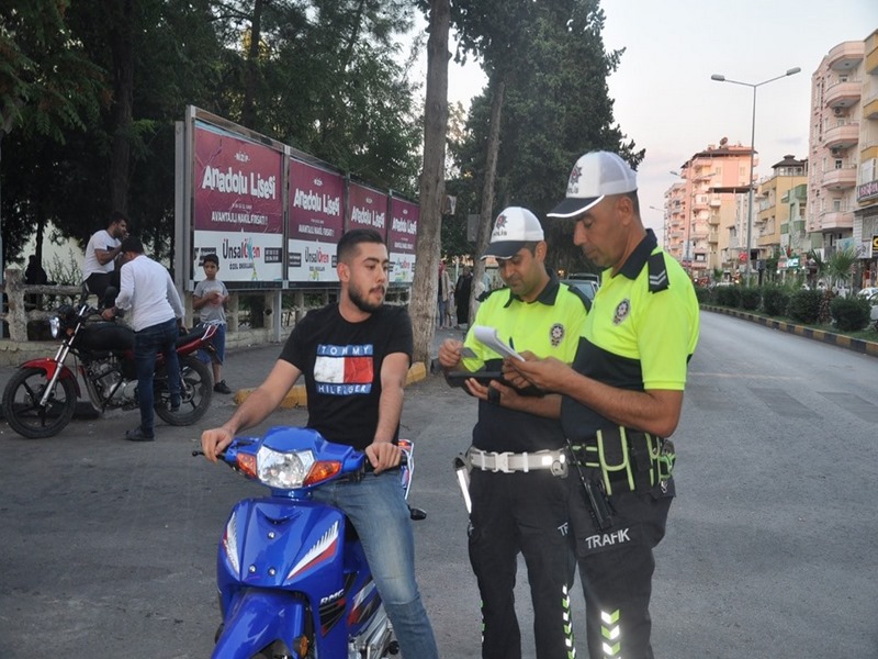 Trafik kurallarına uymayan motosikletlere ceza yağdı