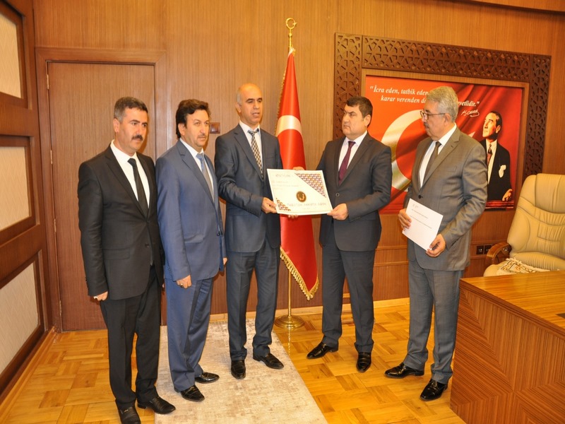 Türk Öğretmen Uluslararası Bulmaca Yarışmasında Birinci Oldu